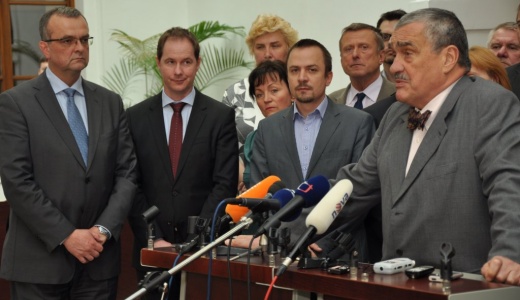 Představitelé TOP 09
Autor: Veronika Rejmanová Chceme odpovědné úředníky i politiky